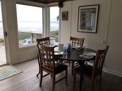 Beautiful Oceanview Dining Area